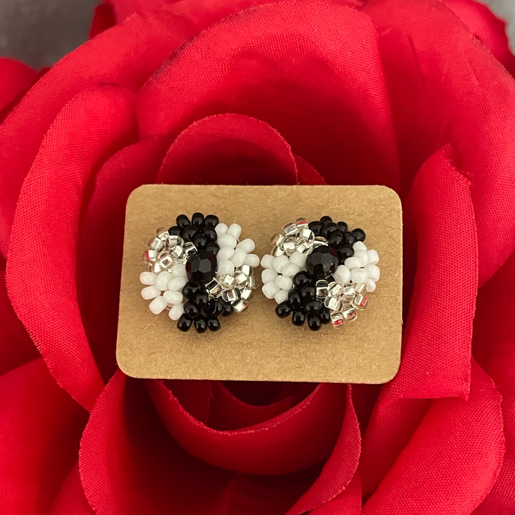 Huichol Beaded Stud Earrings 15$